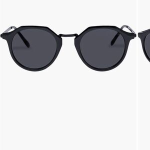 Aire Black Round Sunglasses